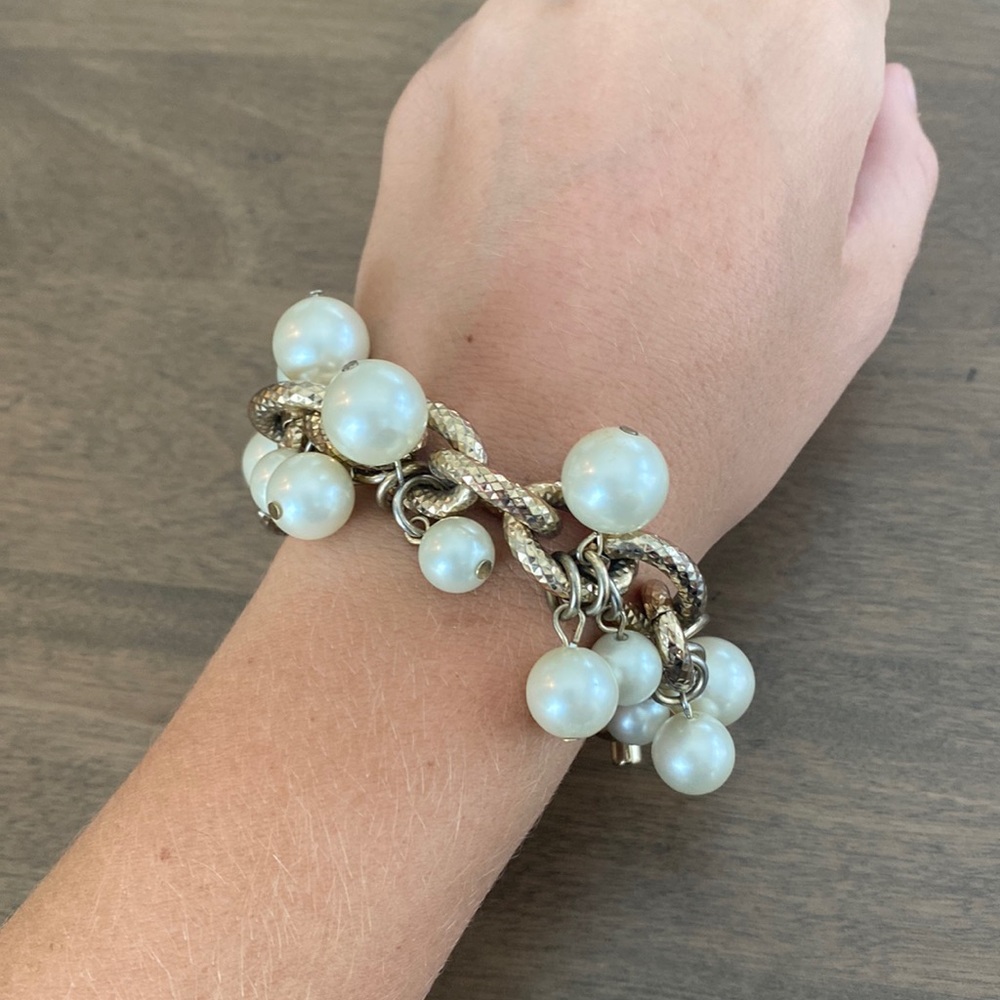 Gold chain with pearls, bracelet!